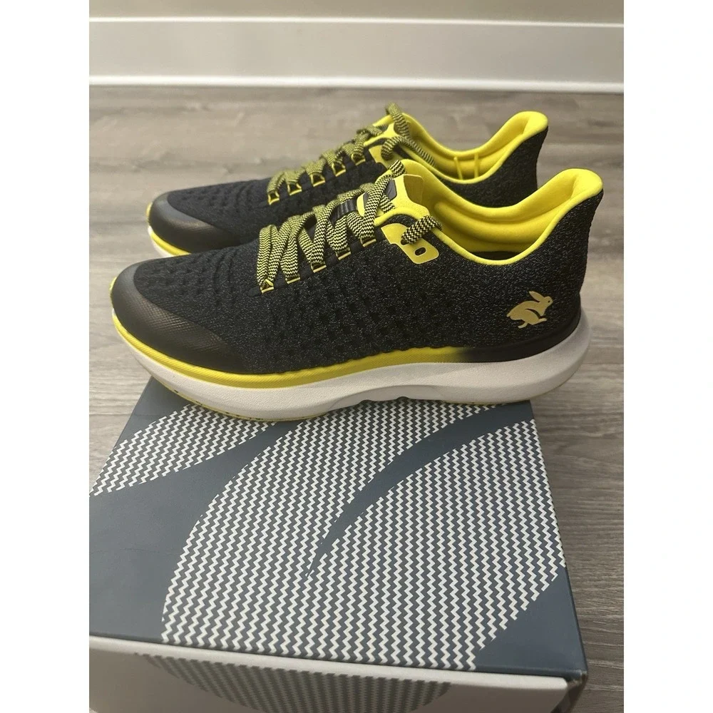 Rabbit Running Dream Chaser Sz 11 NIB